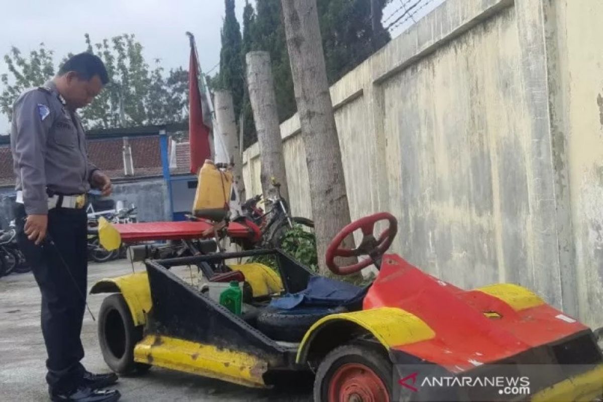 Polisi sita Vespa modif jadi mobil Formula 1