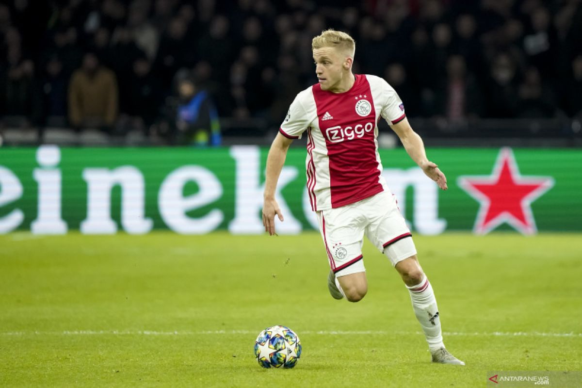 MU sepakati nilai transfer untuk memboyong De Beek