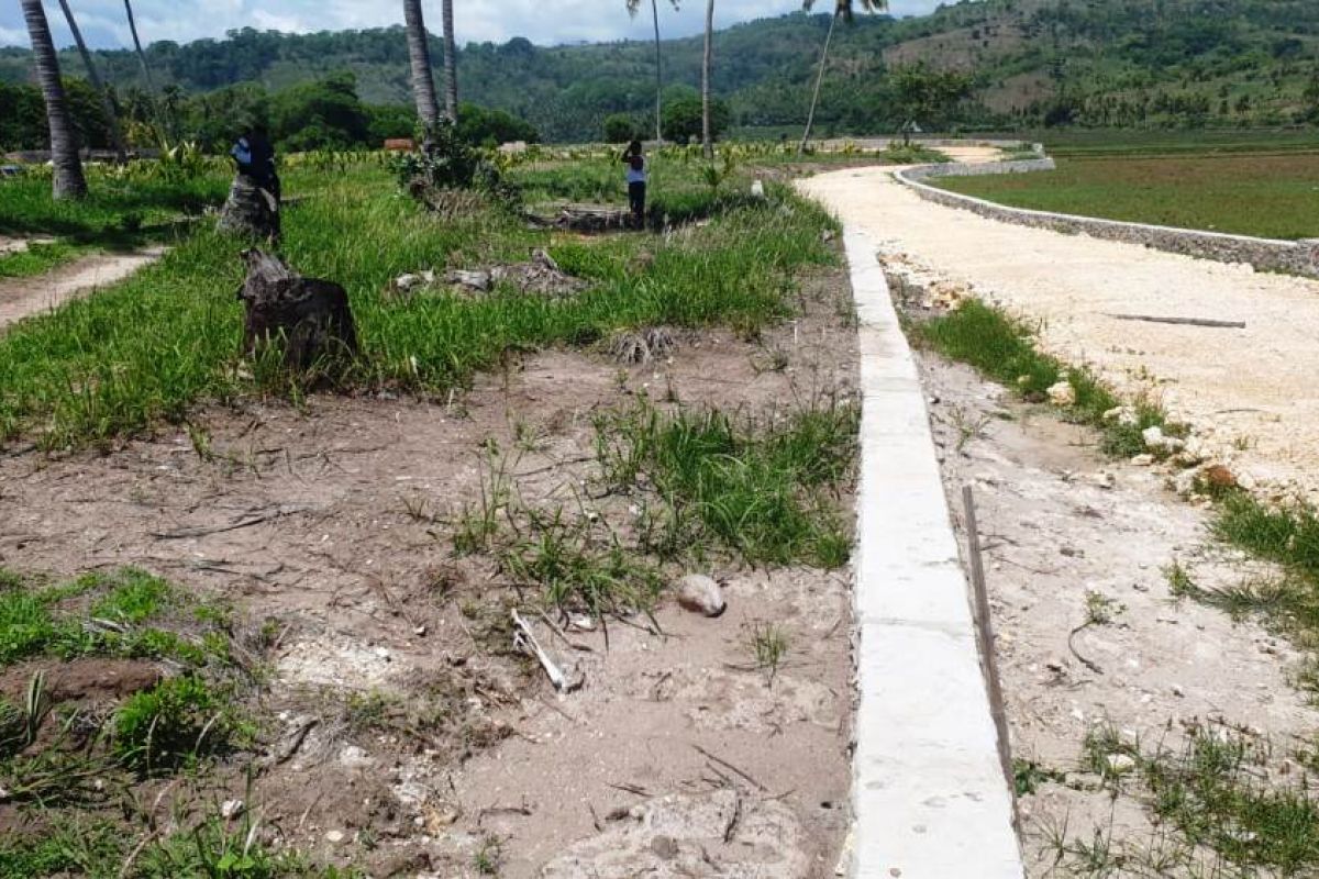 Penutupan jalan oleh WNA Prancis terjadi di Sumba Barat