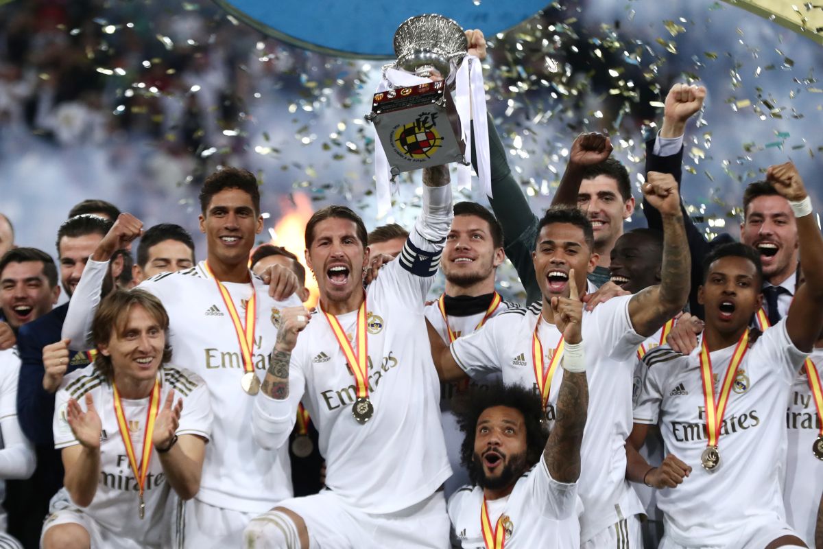 Real Madrid juara Piala Super Spanyol dengan 10 pemain