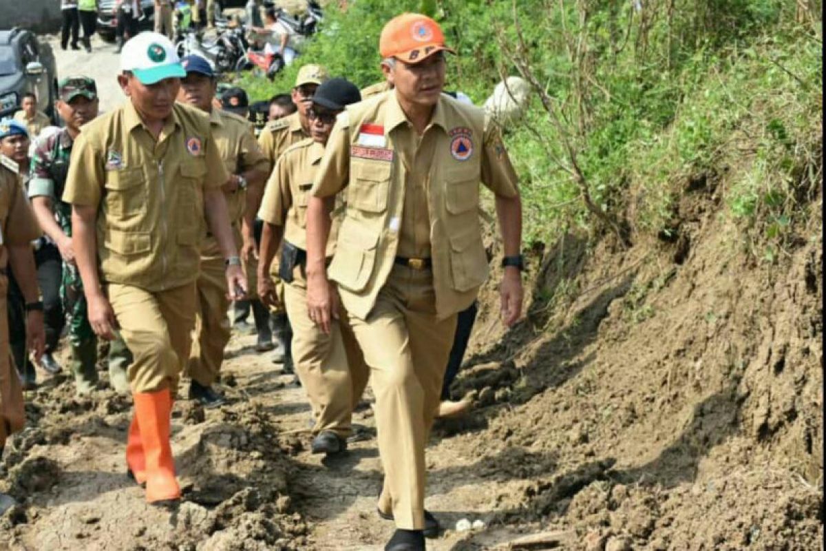 Ganjar bentuk "Jaga Kali" antisipasi  meluasnya kerusakan tanggul