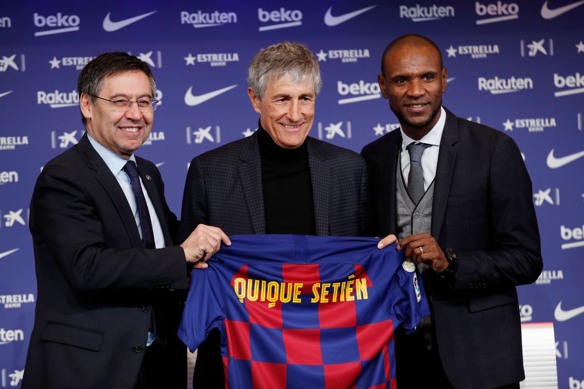 Eric Abidal dipecat dari jabatan Direktur Olahraga Barcelona