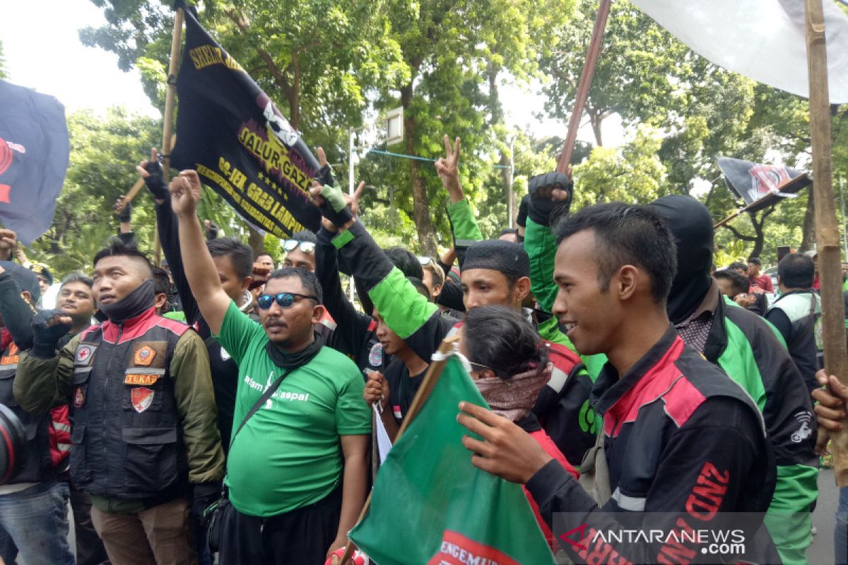 Pengemudi Ojol-Kemenhub sepakat tarif dikembalikan ke provinsi