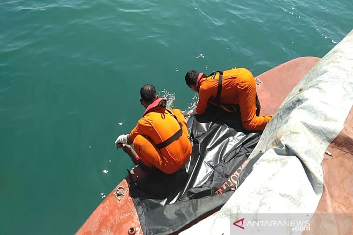 Tim SAR temukan satu TKI dari kapal tenggelam di perairan Riau, begini kondisinya