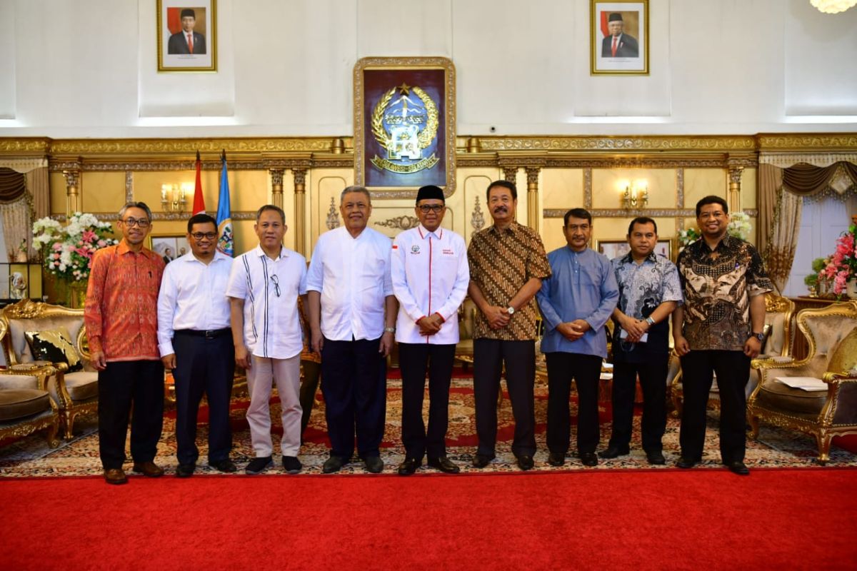 Gubernur Sulsel rekrut Roem dan Ariady untuk TGUPP bidang politik