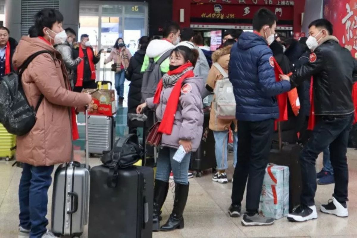 China butuh 60 juta masker per hari