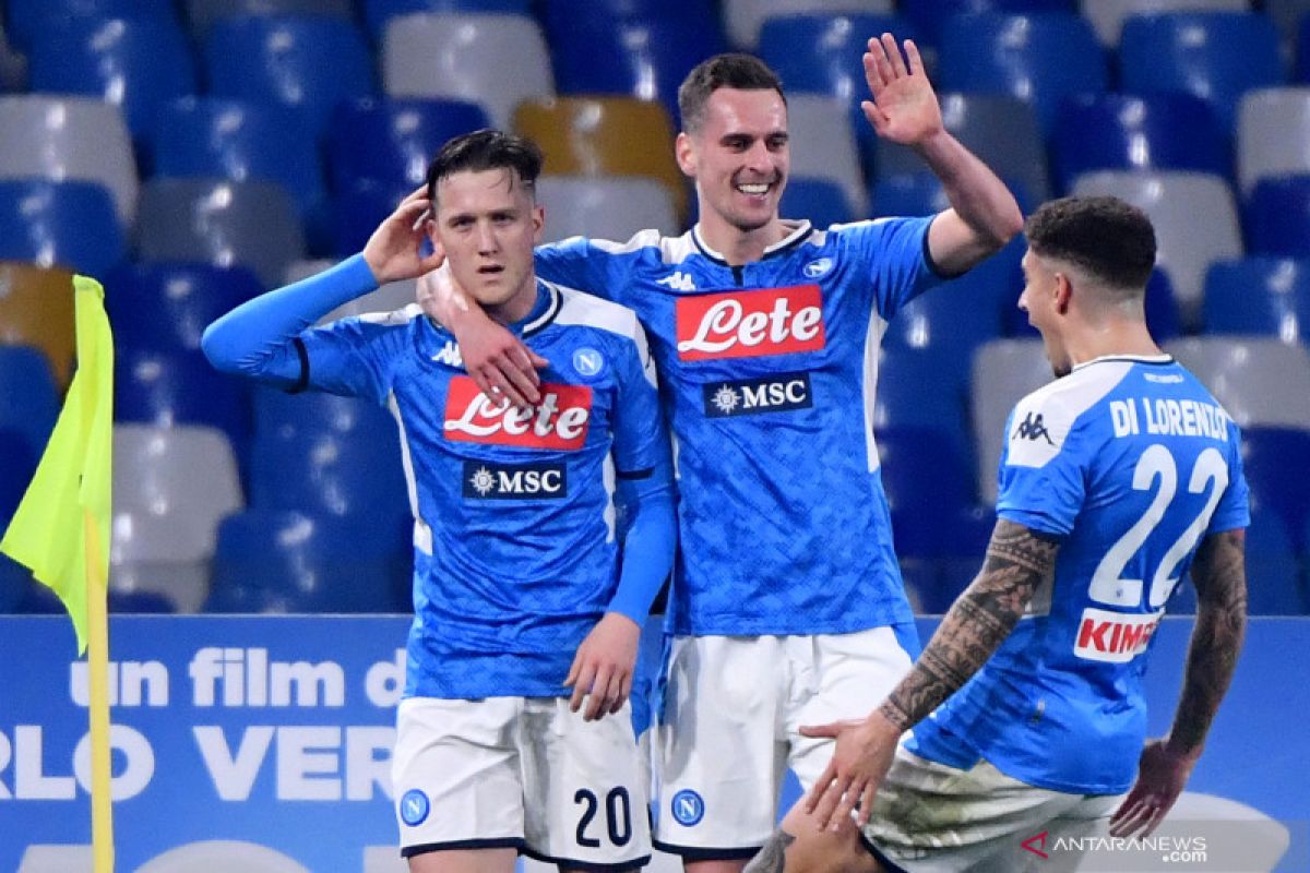 Napoli taklukkan Juventus 2-1