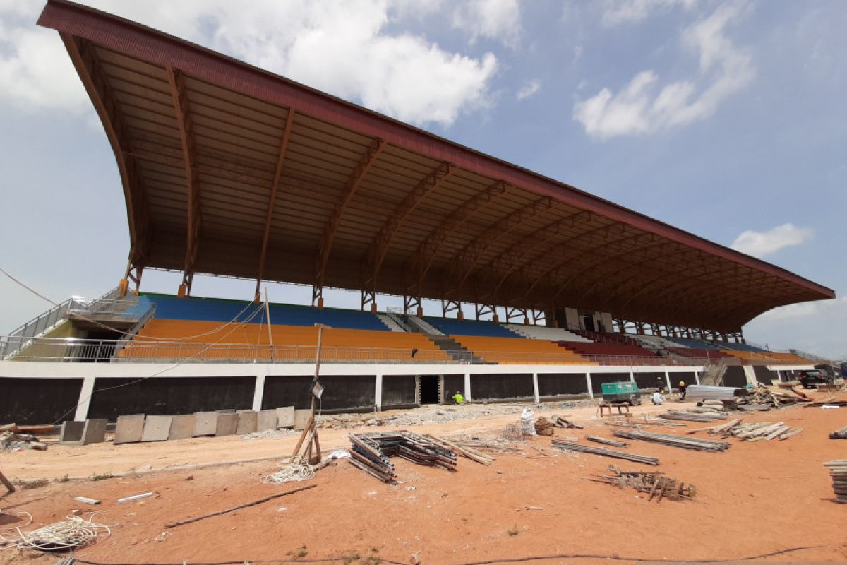 Awal Februari proyek tribun stadion internasional Dompak ditargetkan selesai