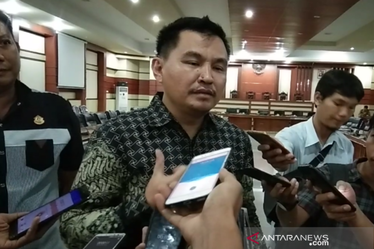 Dewan minta Pemprov Sultra mengambil langkah serius soal virus corona