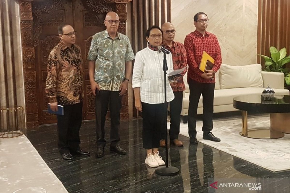 Menlu Retno Marsudi katakan penjemputan WNI dari Wuhan dilakukan dalam 24 jam