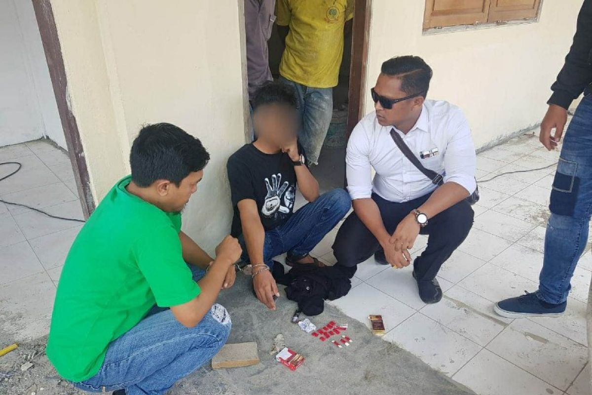 Polisi tangkap pengedar narkoba jenis sabu di kawasan Abepura