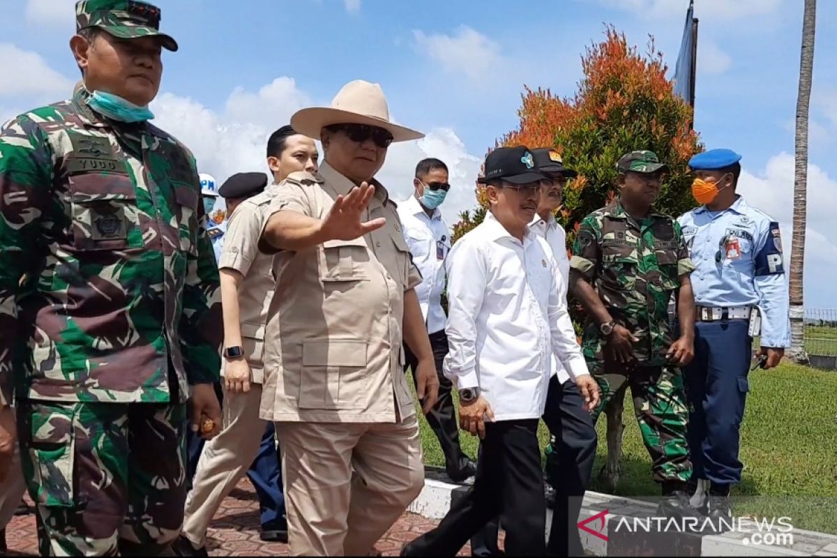 Menhan mengunjungi WNI dari Wuhan di Natuna