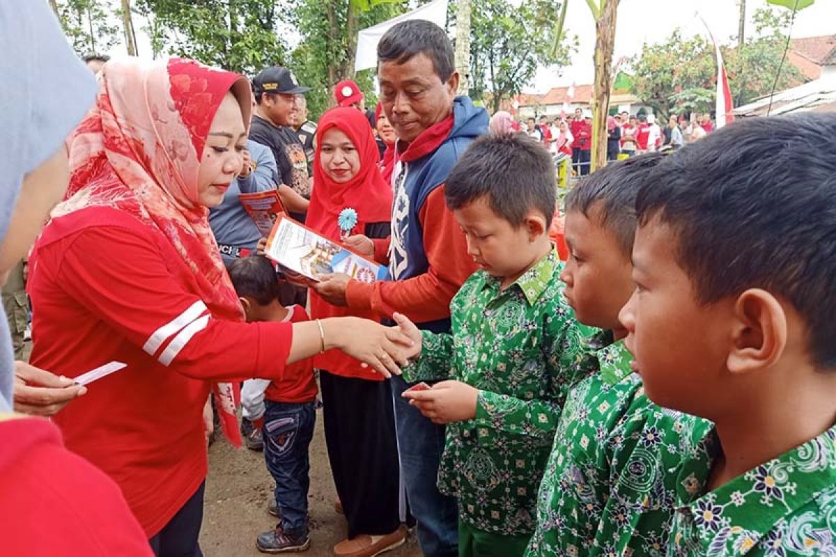 Jalan Bantarbarang-Klapa rusak, Bupati Purbalingga janjikan perbaikan