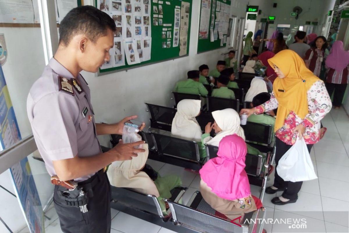 85 siswa SDIT-SMPIT Boyolali keracunan makanan di kantin sekolah