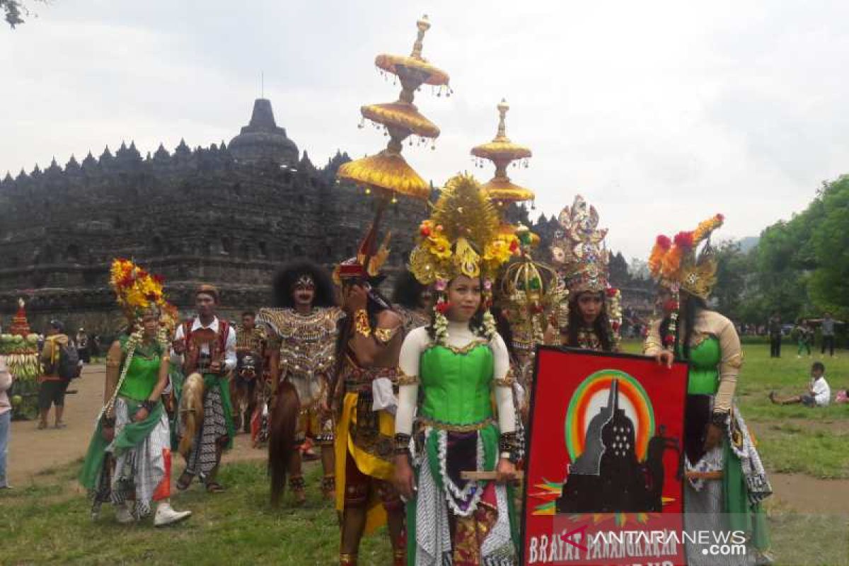 Ruwat Rawat Candi Borobudur sarana pelestarian seni budaya