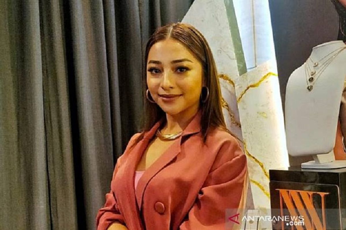 Nikita Willy salat istikharah sebelum terima lamaran Indra Priawan