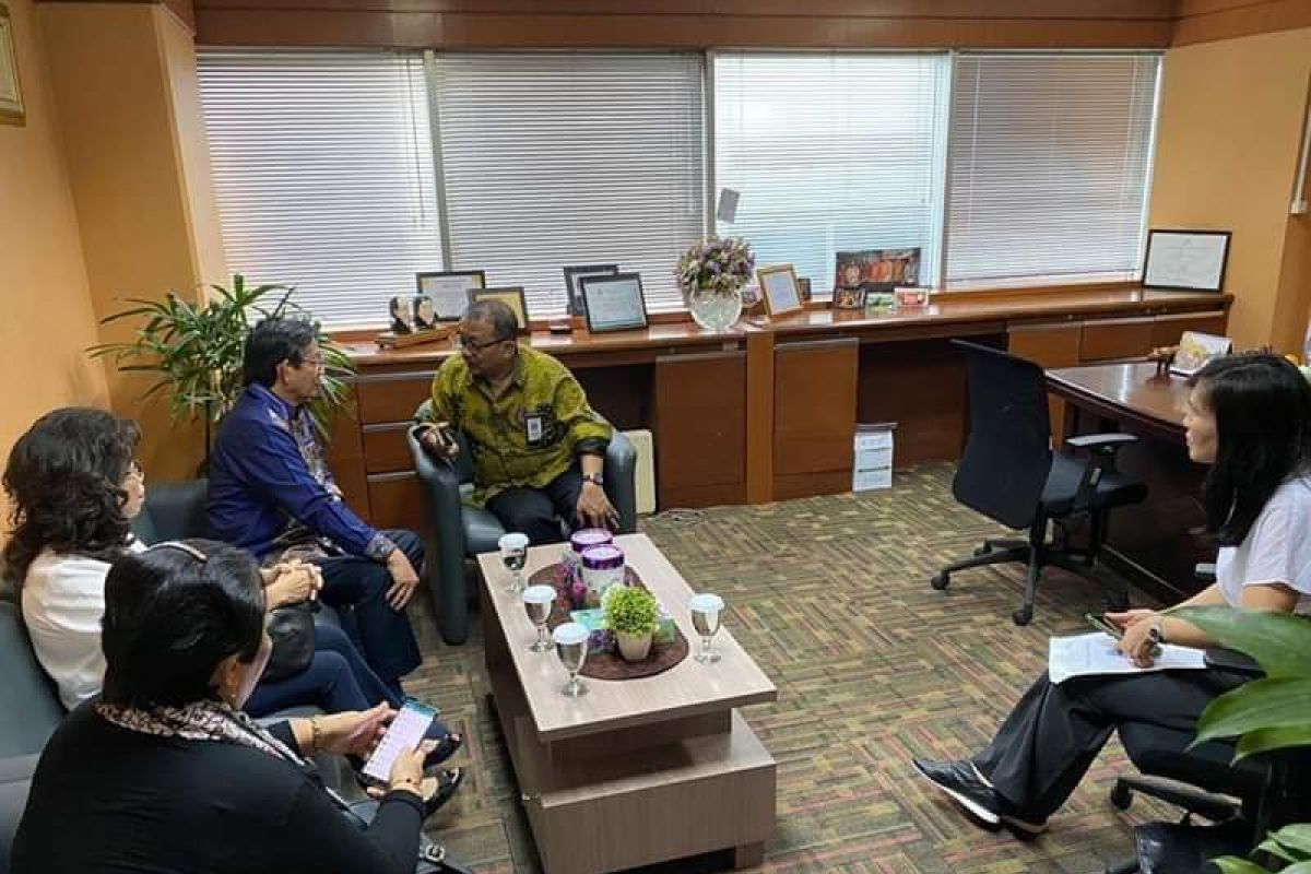 Wali Kota Manado diskusikan persiapan Manado Fiesta 2020 di Kemenparekraf