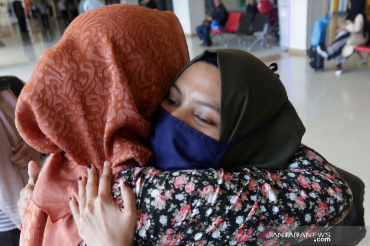 Mahasiswa Indonesia yang dievakuasi  dari Hubei mulai kuliah secara daring