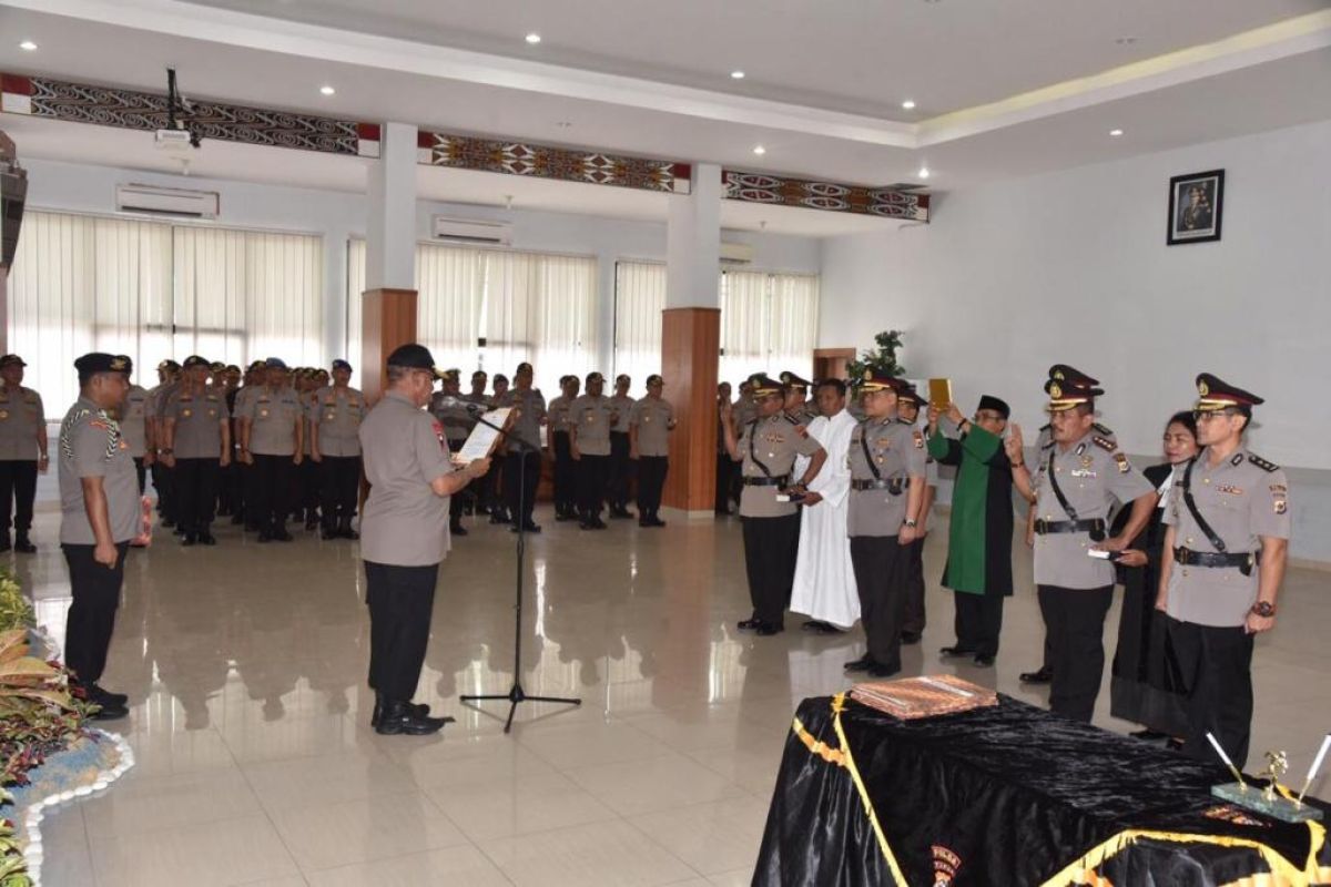 Sejumlah pejabat di Polda Papua dimutasi