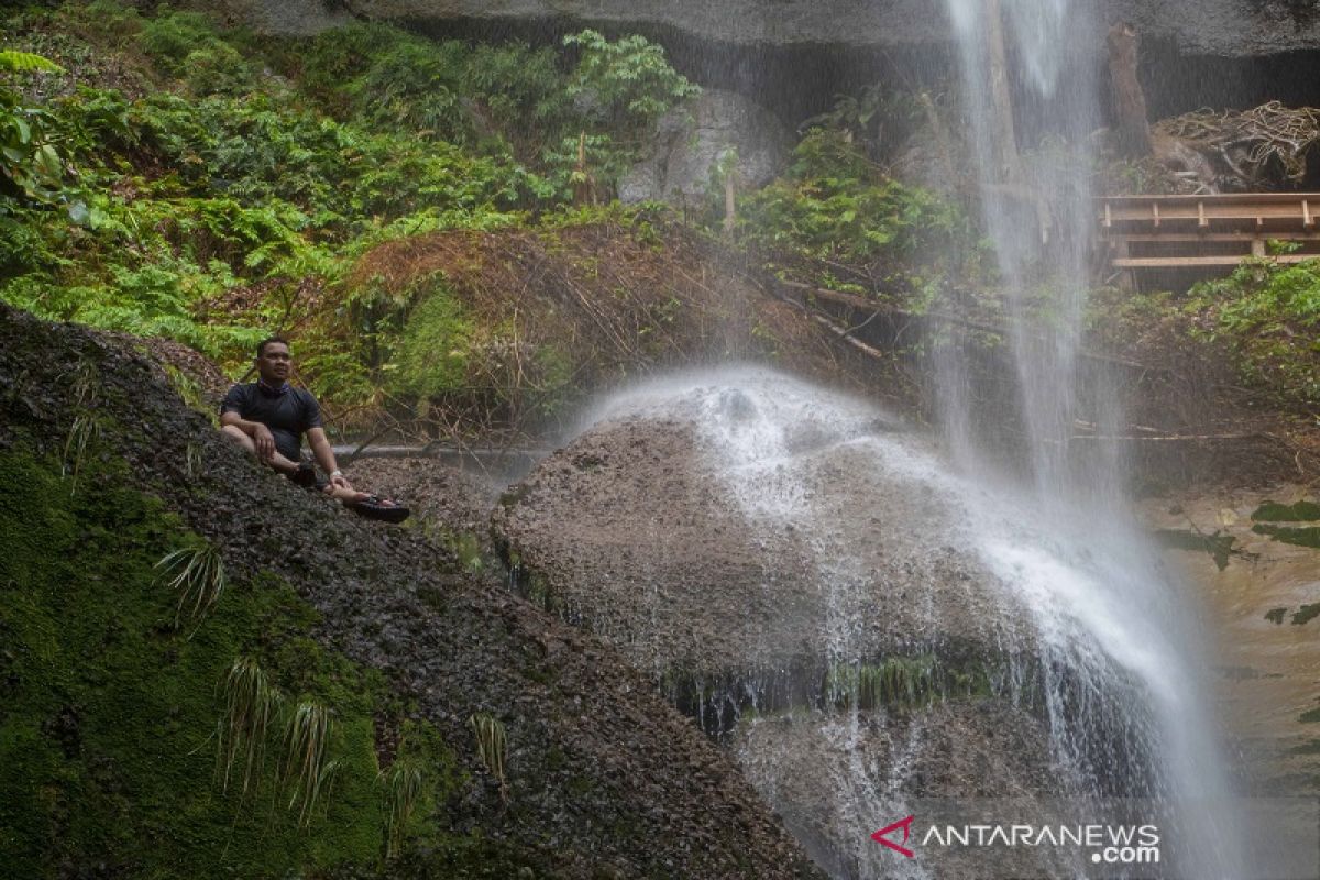 Air terjun Batu Tilam, destinasi wisata tersembunyi di Kampar Riau