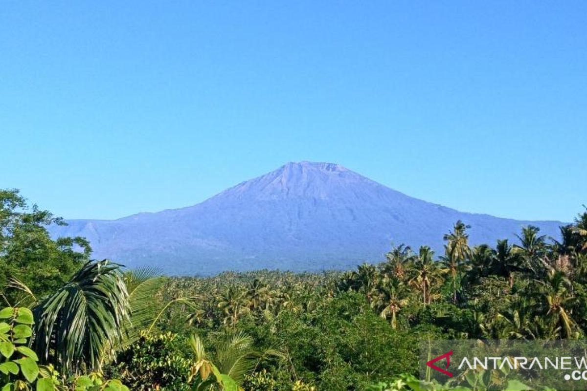 Investor ingin mengangkut wisatawan pakai helikopter ke Gunung Rinjani