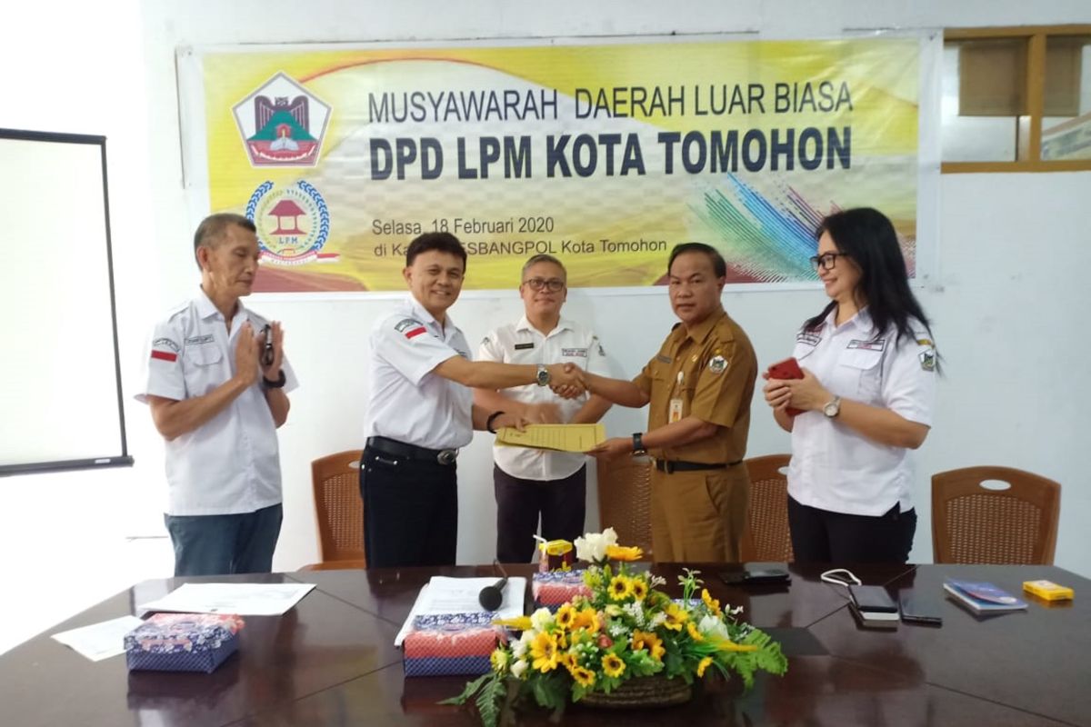 Rooije Rumende masih didukung penuh nakhodai LPM Tomohon