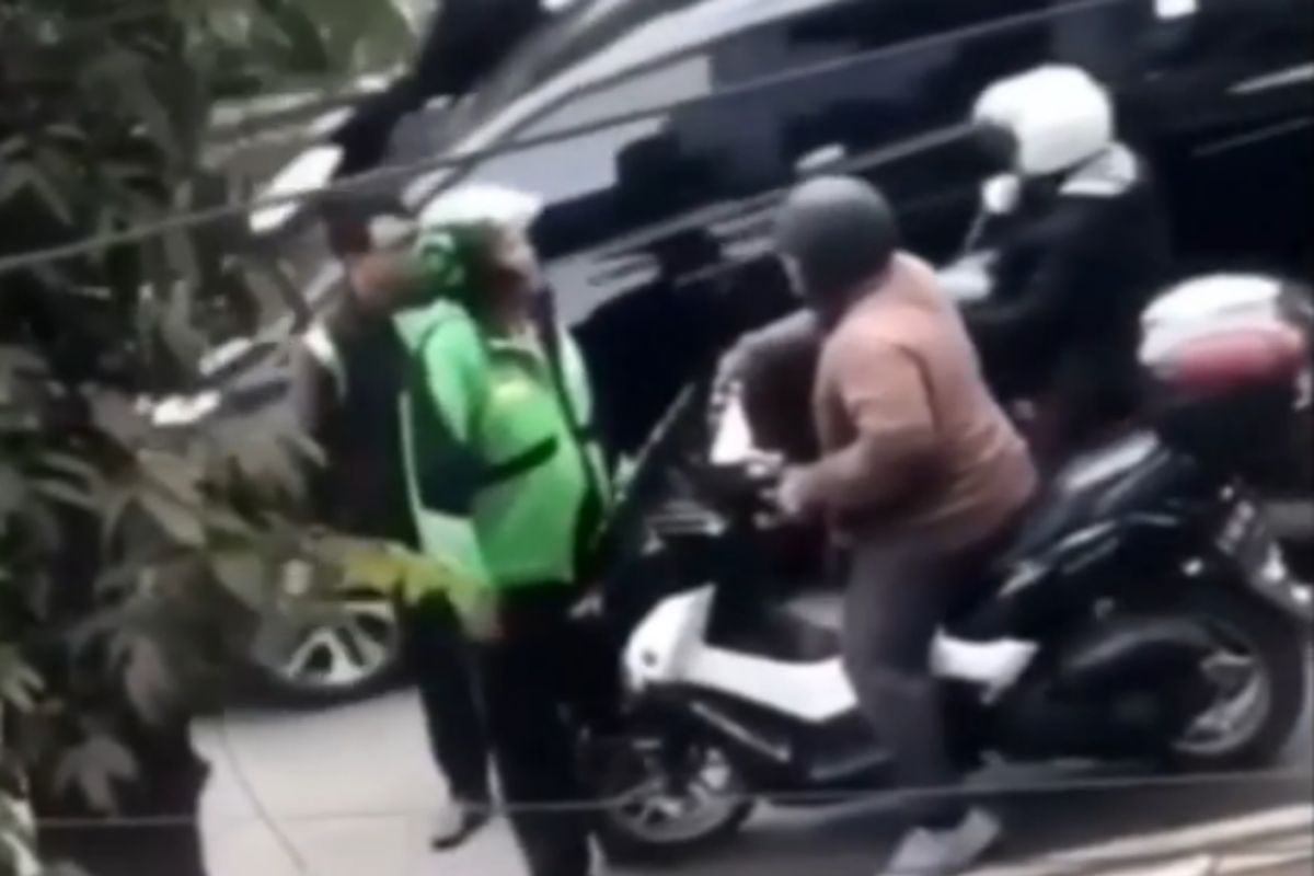 Polantas berjaket ojek "online" tak menyangka aksinya viral