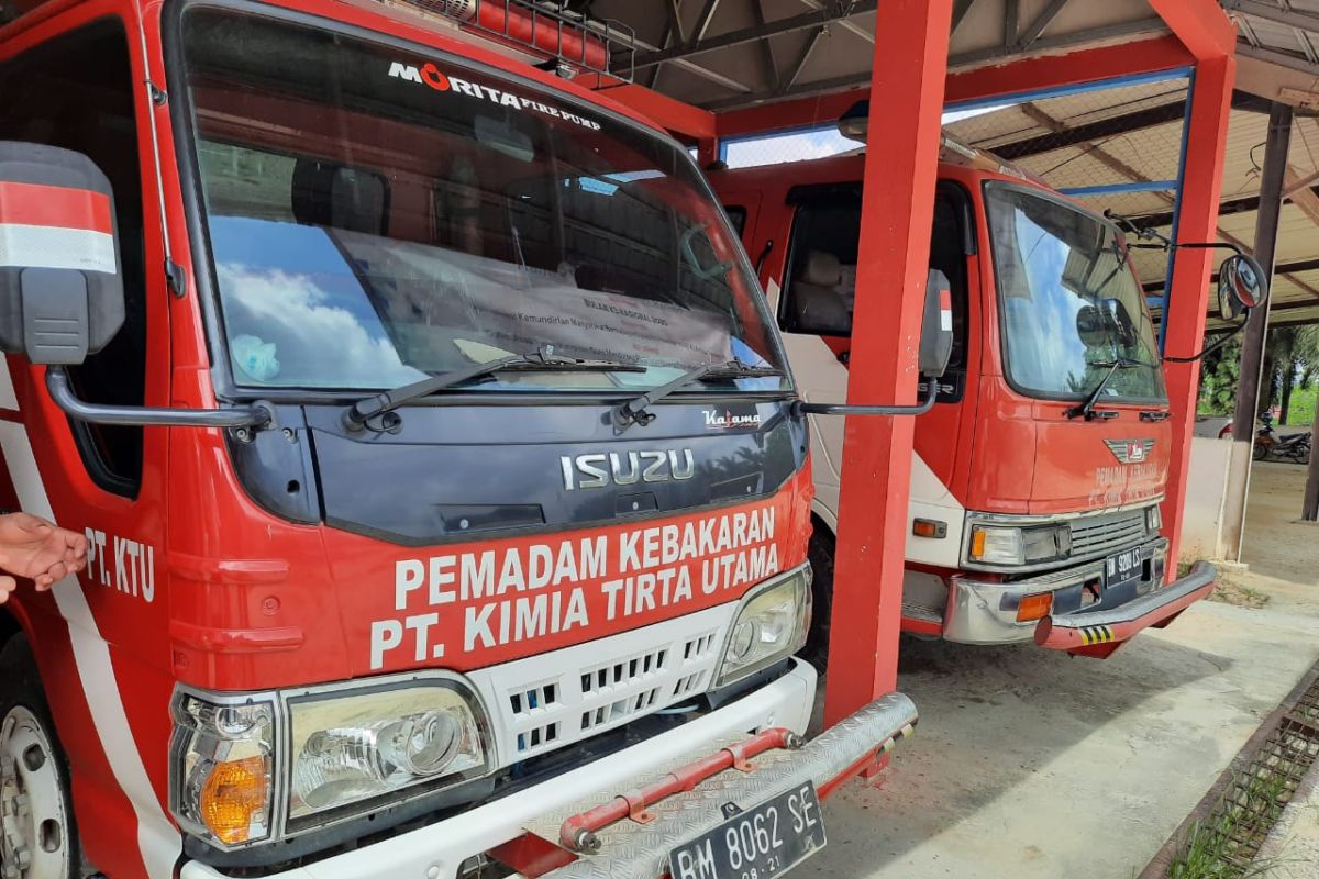 Meski jauh dari konsesi, PT KTU ikut padamkan karhutla di Sungai Apit