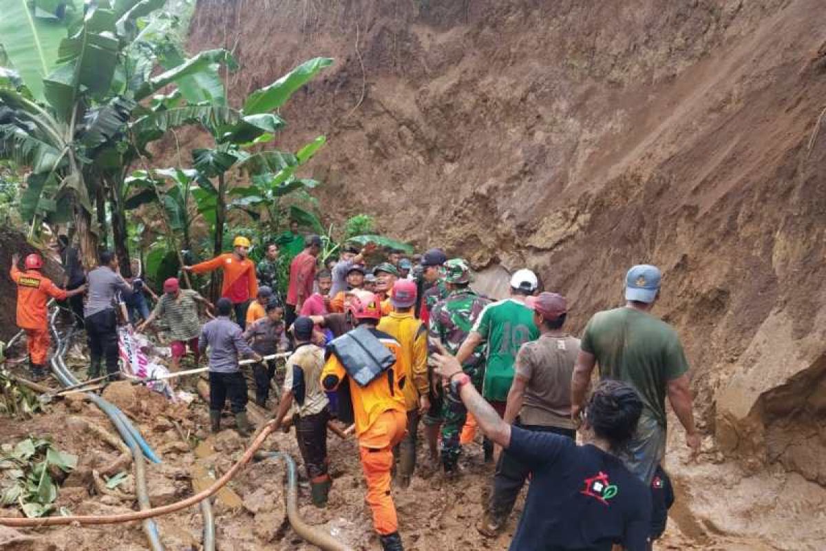 Tanah longsor di  Wonosobo, satu tewas