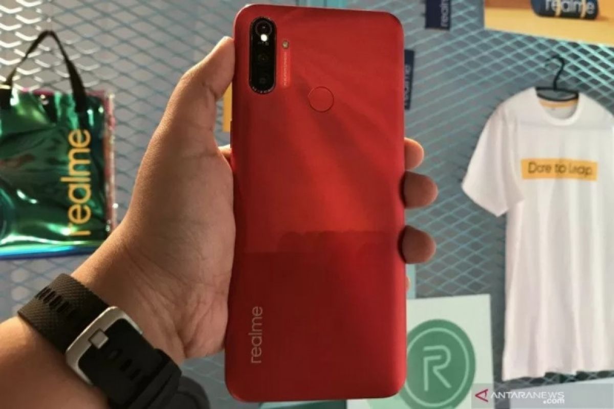 Realme UI hadir di perangkat sebelumnya