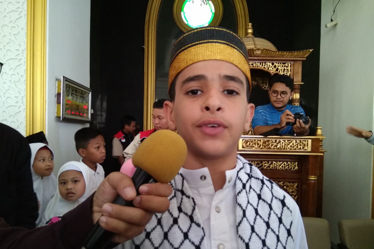 Motivator dan dai cilik asal Palestina berbagi ilmu di Makassar