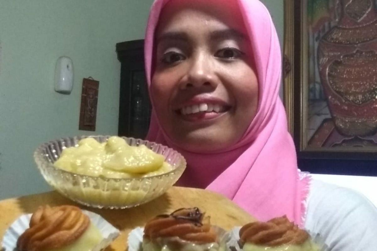 Kreasi kue sus durian UMKM