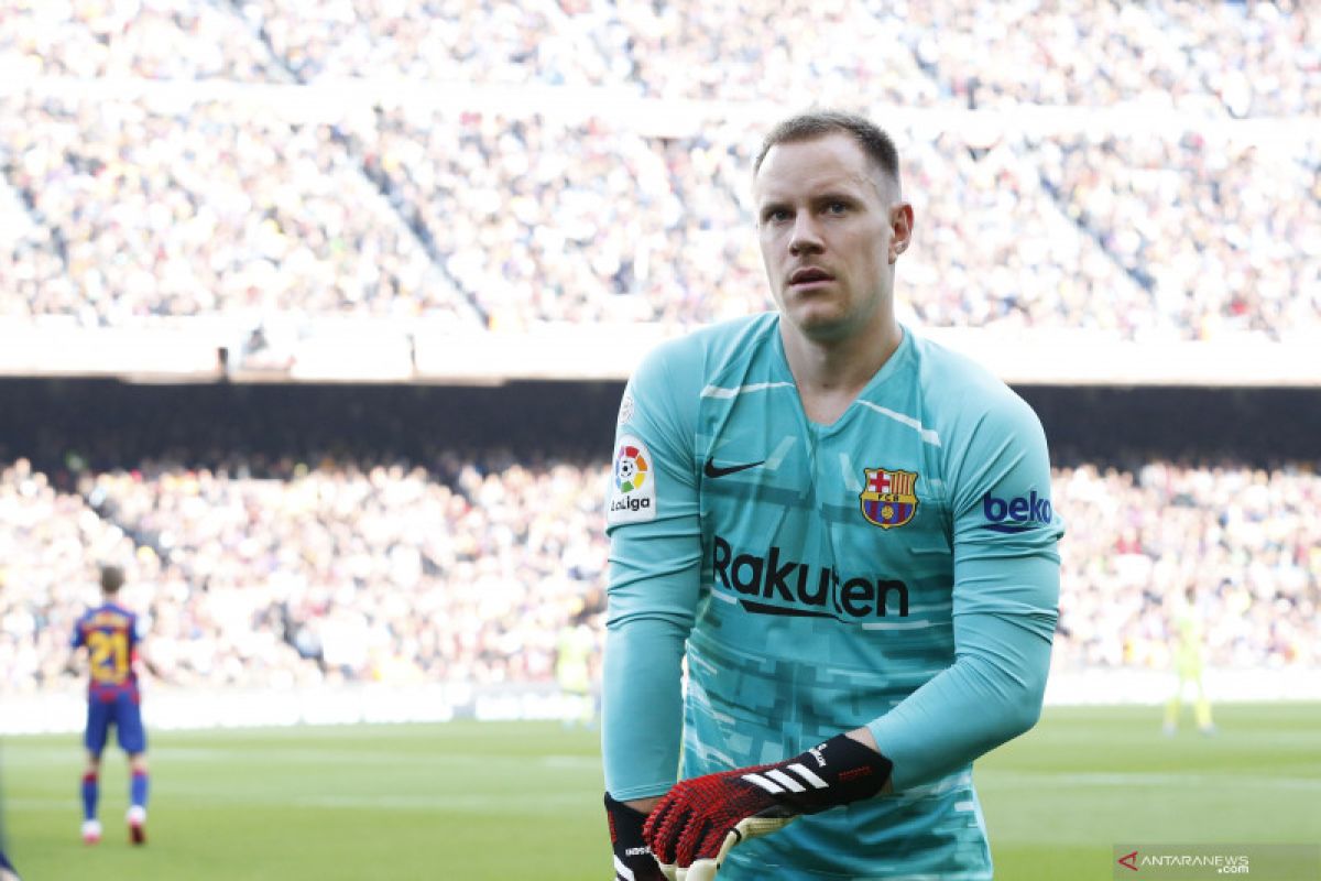 Ter Stegen tak ingin terburu-buru perpanjang kontrak baru