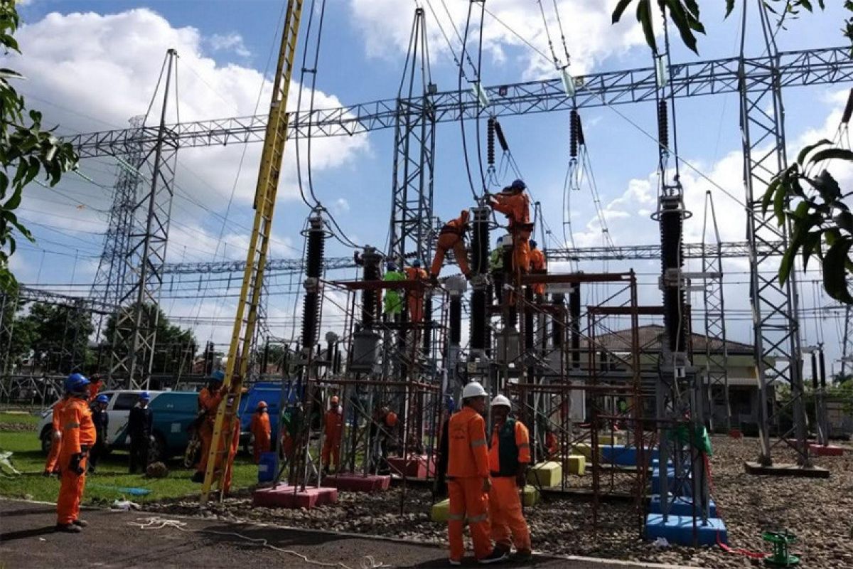 Gangguan tower, PLN kerahkan 100 petugas 24 jam