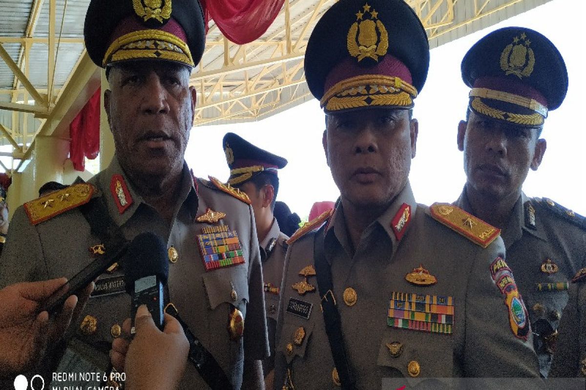 Mobil patroli Polsek Tembagapura Timika ditembak KKB, anggota Polri terluka