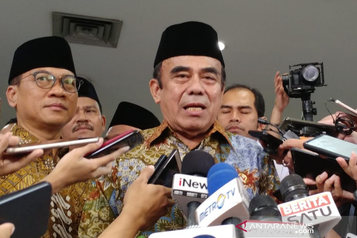 Pemotongan uang kuliah batal direalisasikan, Menteri Agama minta maaf