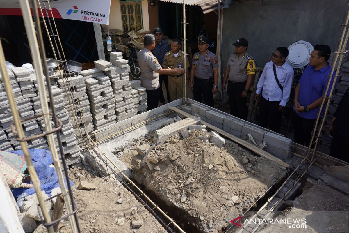 Polresta Mataram menerapkan wajib lapor tersangka korupsi dana RTG