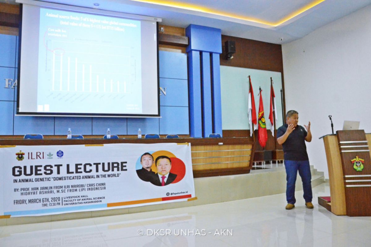 Pakar China berbagi ilmu genetika hewan di Universitas Hasanuddin