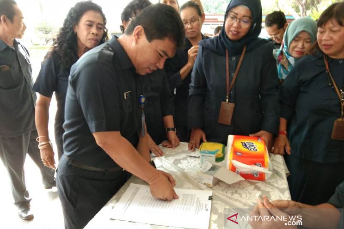 Pegawai BKKBN Kalteng cap jempol darah wujudkan zona bebas korupsi