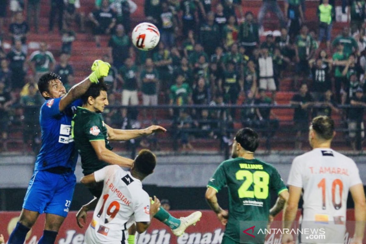 Pelatih: Persipura menang 4-3 manfaatkan kelemahan Persebaya