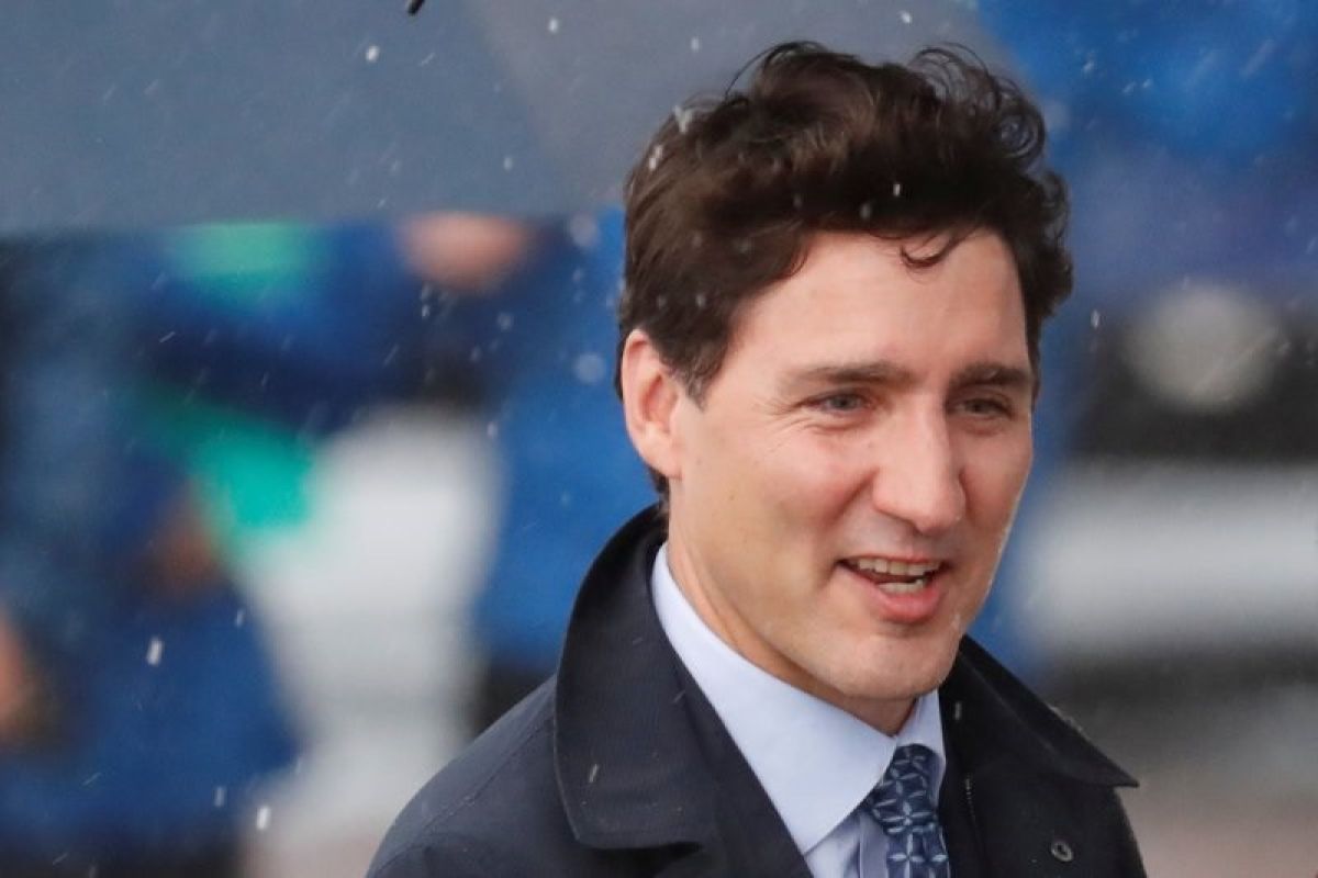 Perdana Menteri Kanada Justin Trudeau akan diisolasi setelah istrinya tertular corona