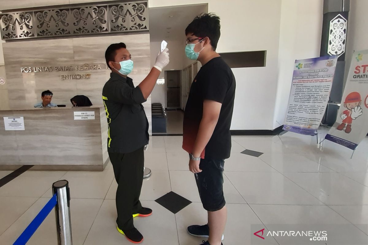 Kalbar tutup perlintasan darat di perbatasan dengan Serawak