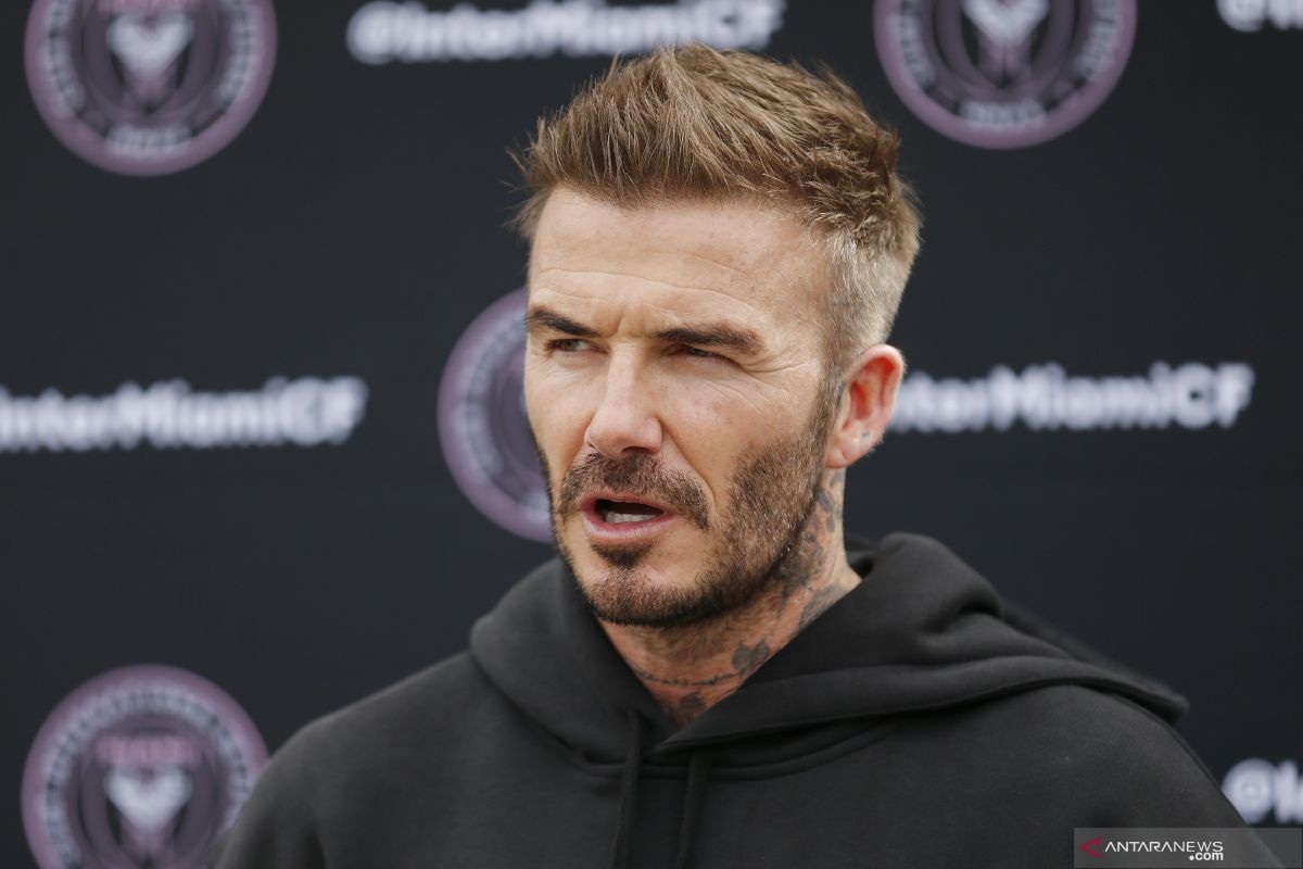 Lawan corona, David Beckham adakan undian untuk galang dana