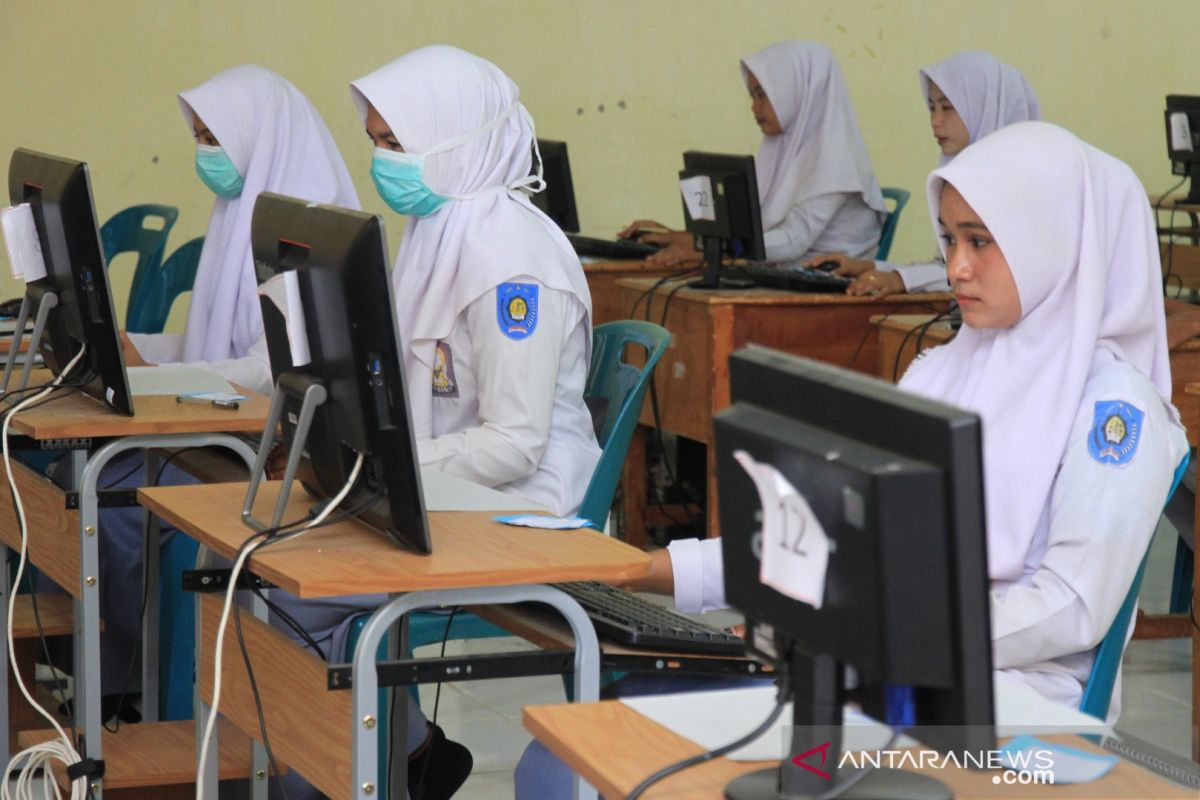 Legislator desak pemerintah hapus UN SMA-SMP lindungi siswa