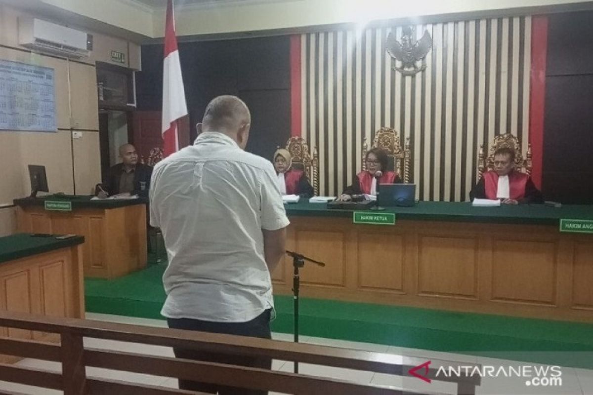 Mantan Kakanwil Depag Jambi dihukum lima tahun sepuluh bulan penjara