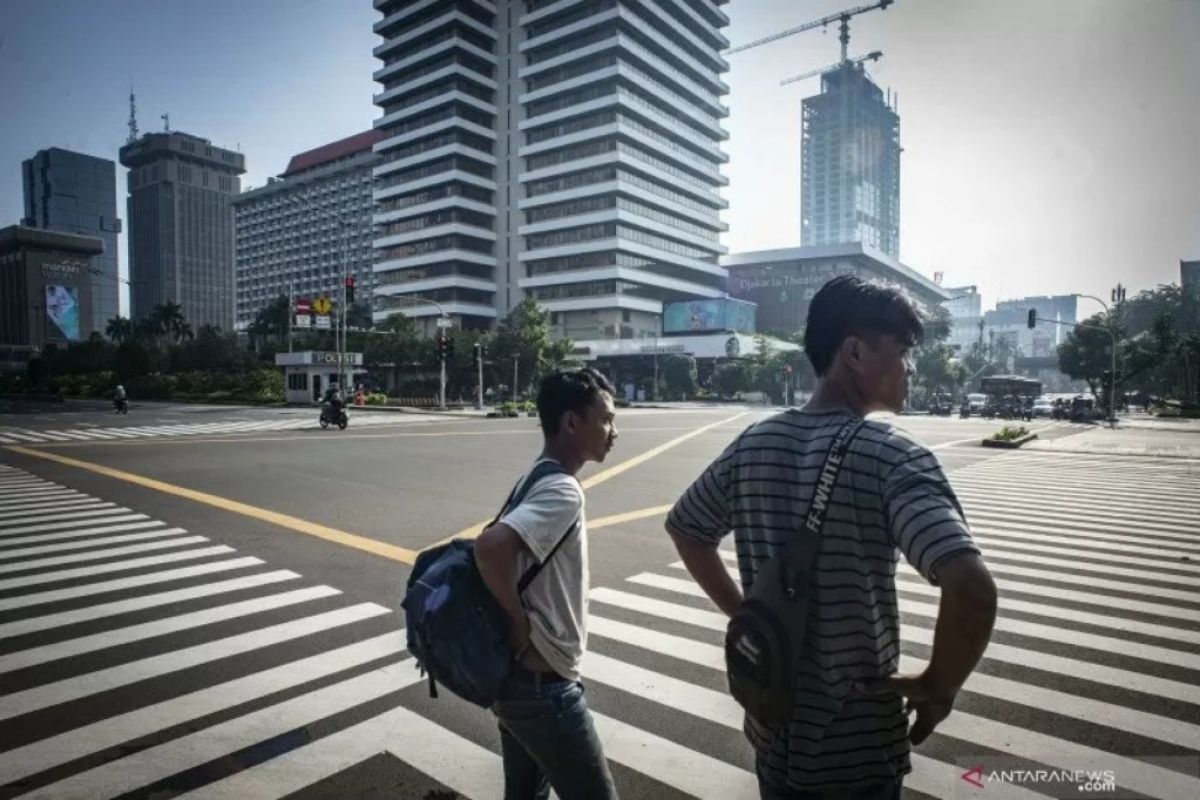 Tempat hiburan tutup di Jakarta