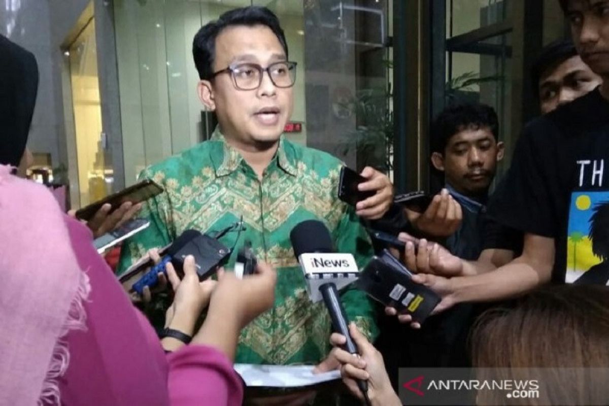 KPK tetap akan cari Nurhadi dan Harun Masiku