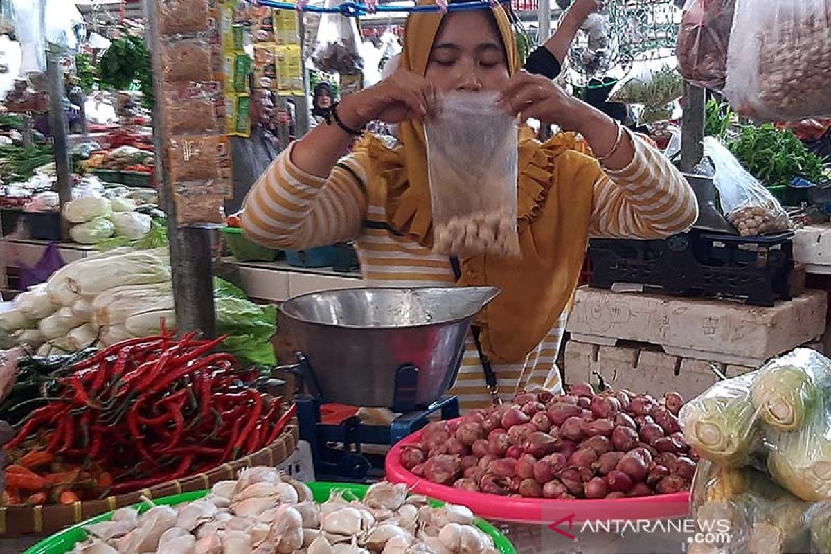 Harga bawang merah di Purwokerto melonjak mencapai Rp52.000/kg