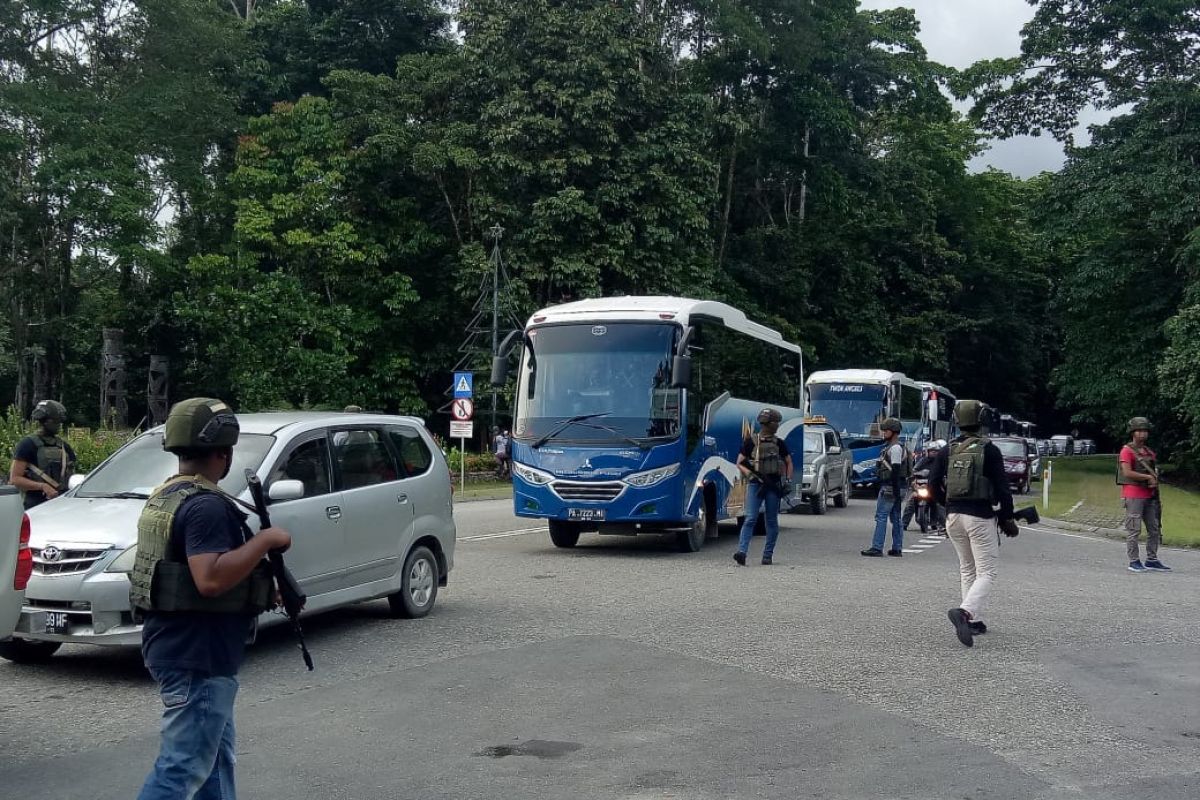 Dua korban penembakan di Kantor PT Freeport dibawa ke Tembagapura