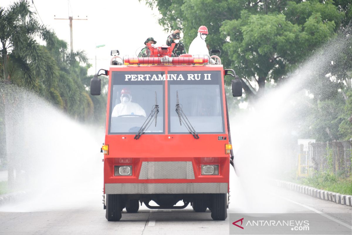 Pertamina Dumai serahkan bantuan ratusan paket APD atasi COVID-19